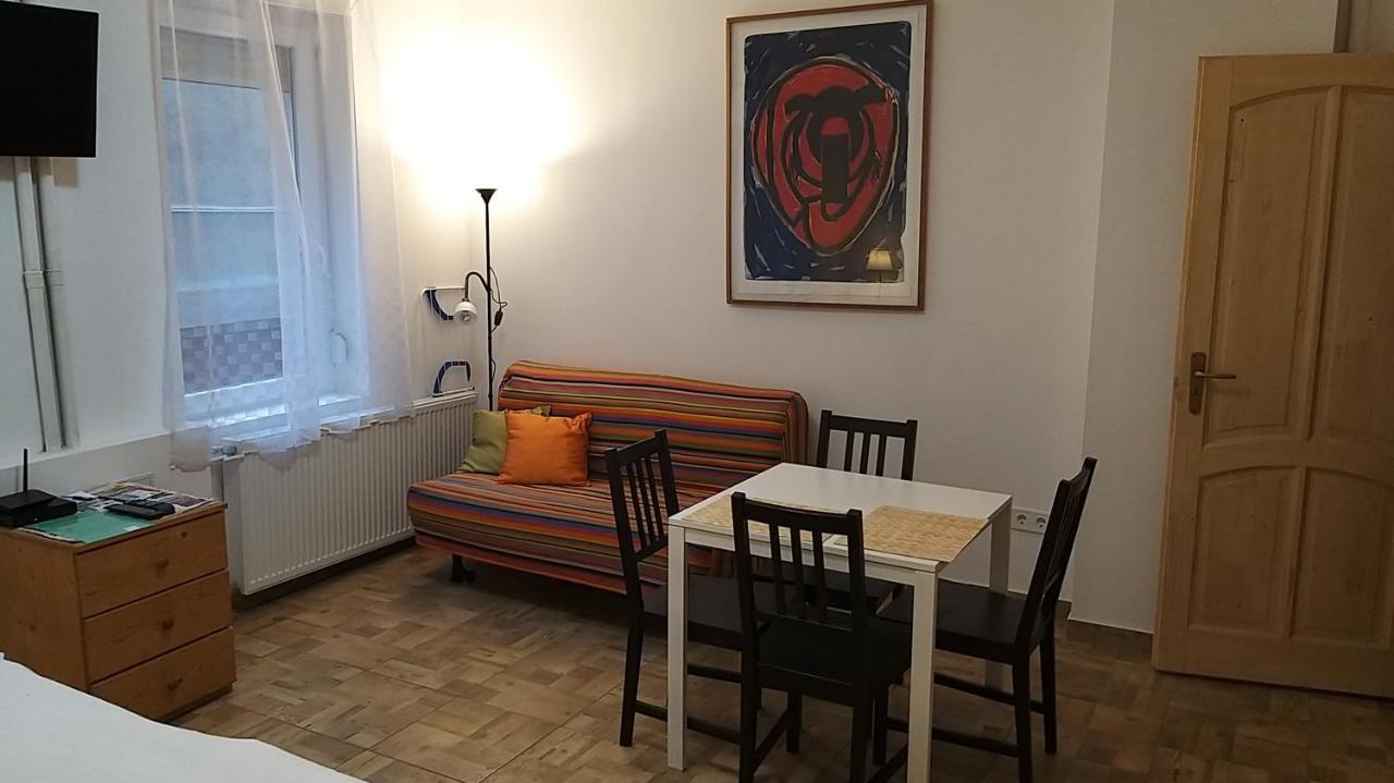 O-Ujlak Apartman Budapest Eksteriør billede